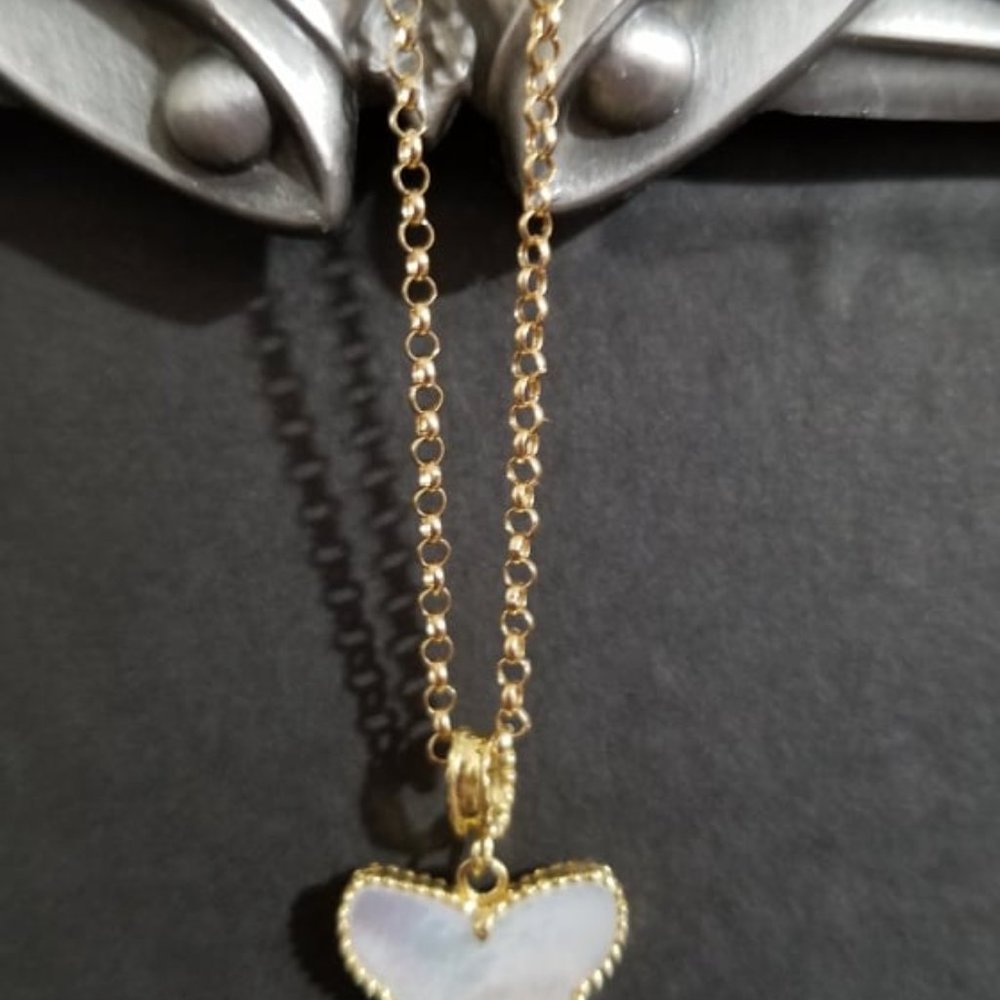 Set of earring and necklace with pendant - Picture 3 of 10